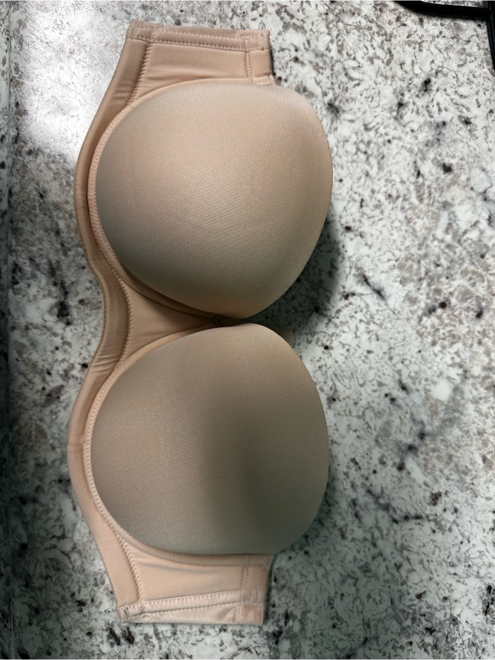 Wacoal Strapless Smooth Molded Cup Bra in Nude 40D Red Carpet